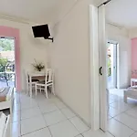 מלון דירות Kapougiati 3*