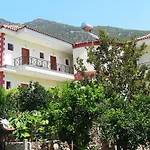 Kapougiati 3* Ília