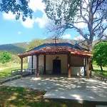 Kapougiati מלון דירות