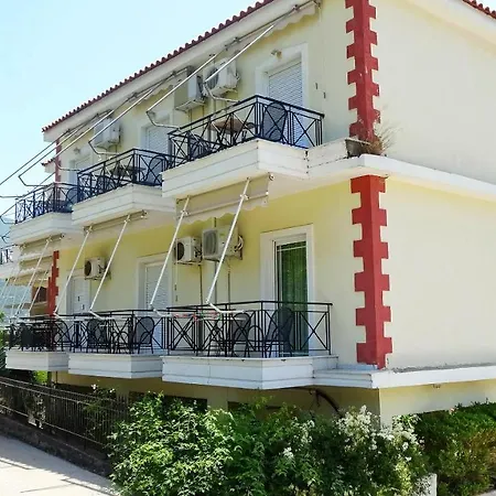 Kapougiati Apartahotel Ília