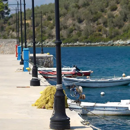 Kapougiati Aparthotel 3*